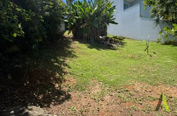 Terreno em Condomínio Fechado!