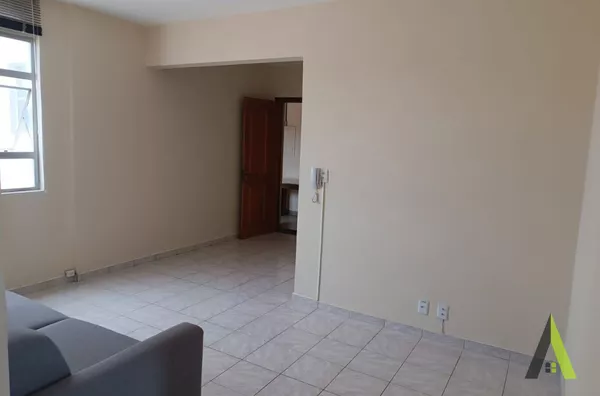  Apartamento no Centro de São Roque! 