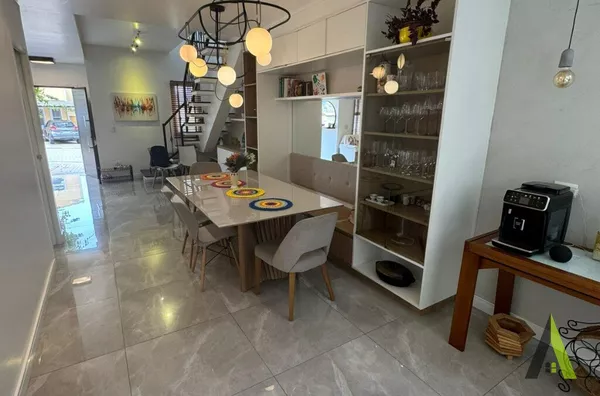 Sobrado em Condomínio Fechado de São Roque!