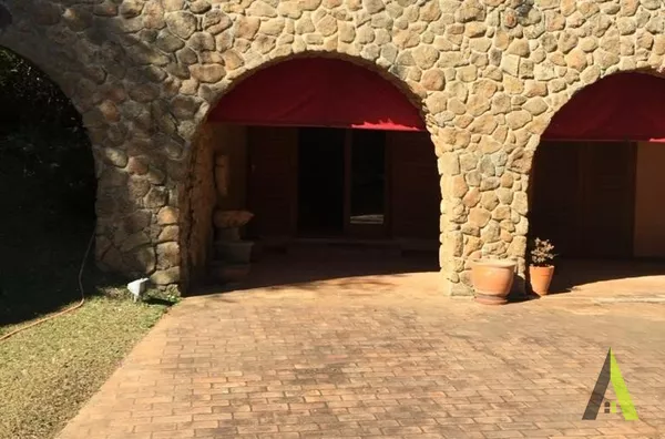 Casa de Alto Padrão com Área Gourmet em São Roque!