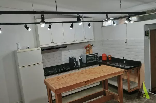 Casa no Centro de São Roque! 