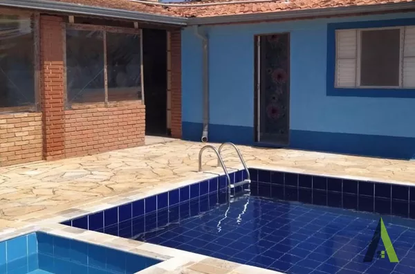 Sítio Rodeado de Muito Verde em São Roque!