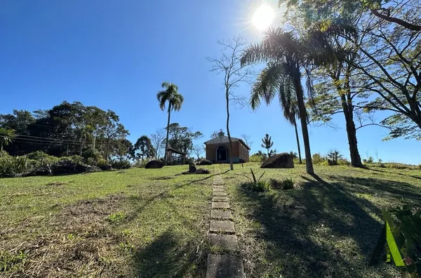  Sitio com 5,5 Alqueires em São Roque