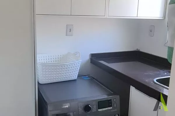 Sobrado em Condomínio Fechado em São Roque! 