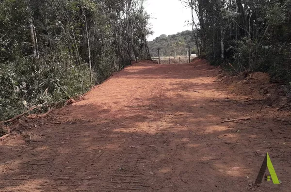Terreno na Estrada do Vinho em São Roque! 