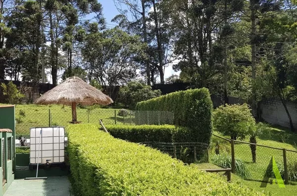 Chácara maravilhosa  com Piscina e canil em São Roque 