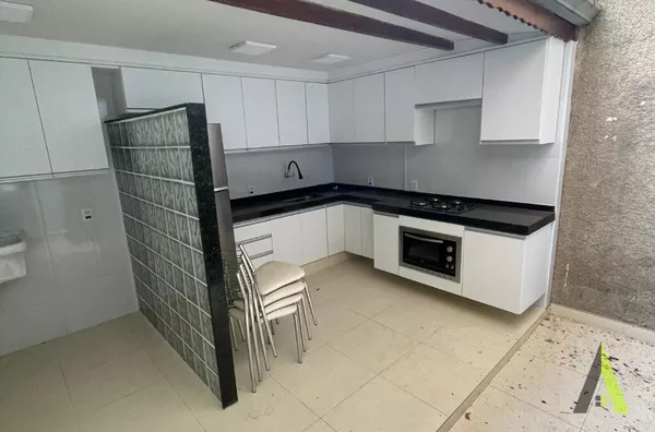 Kit Semi Mobiliada em São Roque!