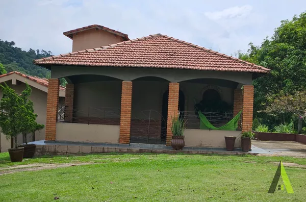 Sítio com 3 Alqueires em São Roque! 