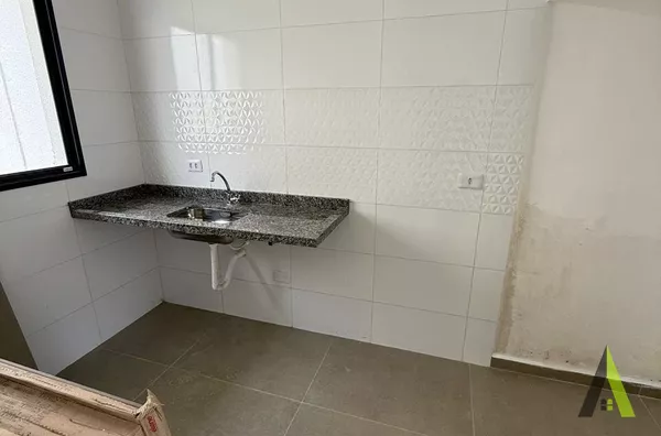 Sobrado Novo em Condomínio Fechado de São Roque! 