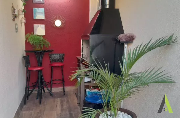 Casa em Condomínio Fechado em São Roque!