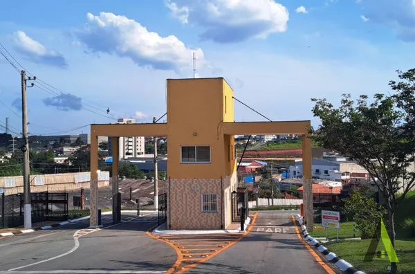 Terreno em Condomínio Fechado de Vargem Grande Paulista!