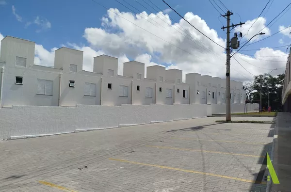 Sobrado em Condomínio Fechado em Mairinque! 