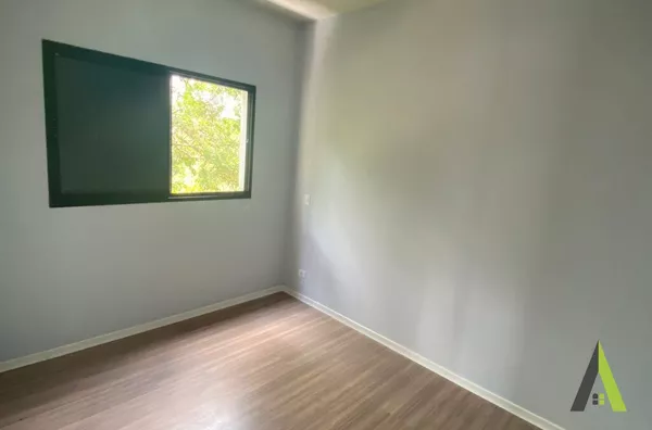 Apartamento em Bairro Tradicional de São Roque! 