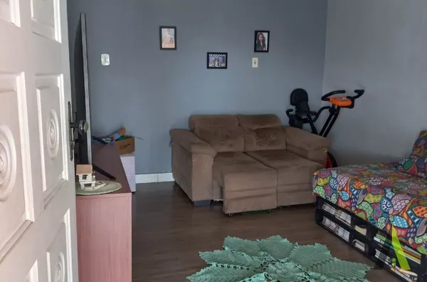 Casa Térrea Próxima ao Centro de São Roque! 