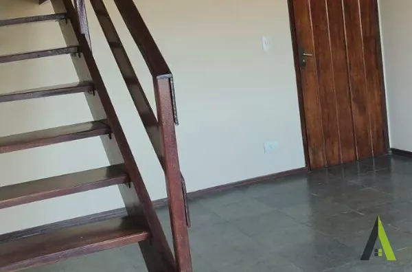  Apartamento Duplex Próximo ao Centro de São Roque!  