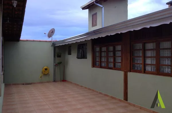 Casa Avarandada em Mailasqui!