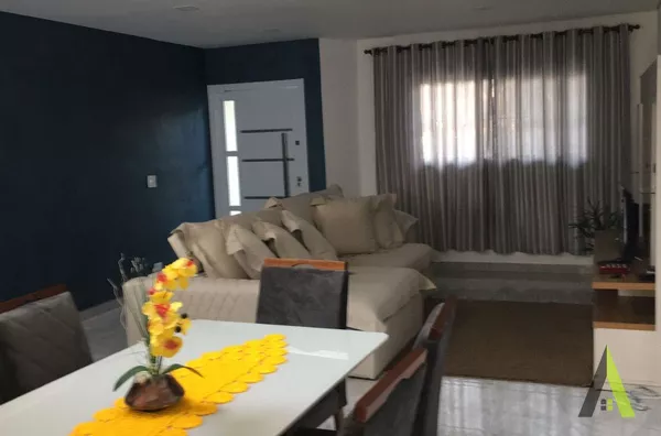  Sobrado Novo em Fase de Acabamento em São Roque 