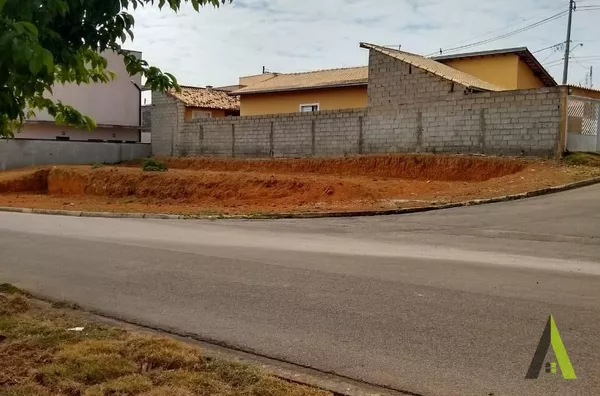 Terreno Plano Pronto para Construir no Roteiro do Vinho em São Roque!