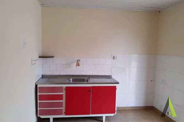 Casa Térrea na Estrada do Vinho em São Roque! 