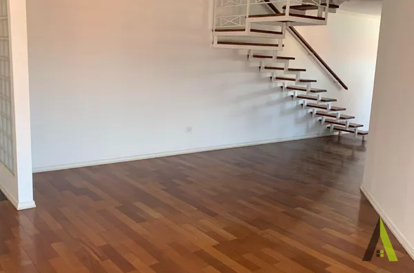 Apartamento Duplex em São Roque!