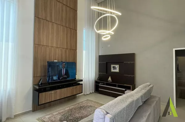  Casa Térrea em Condomínio de São Roque! 