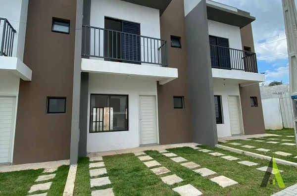 Casa em Condomínio Fechado em São Roque!