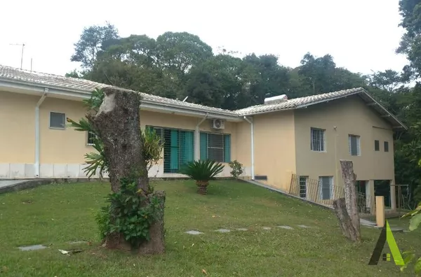 Chácara Rodeado de Muito Verde em São Roque!