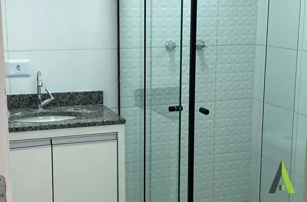 Casa em Condomínio Fechado em São Roque!