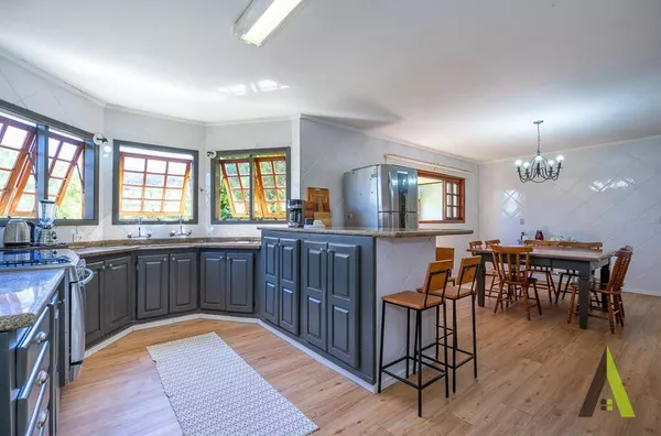 Casa Alto Padrão no Residencial Quebec Ville em São Roque!