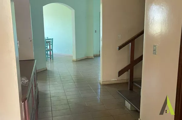  Sobrado Comercial no Centro de São Roque! 