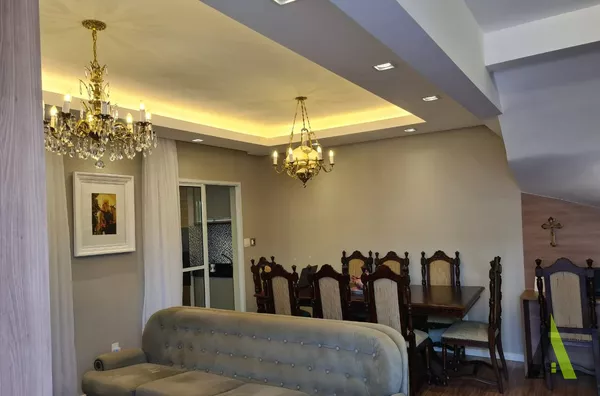 Casa em Condomínio Fechado em São Roque!