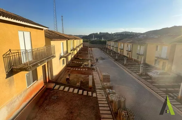  Sobrado em Condomínio Fechado em São Roque! 