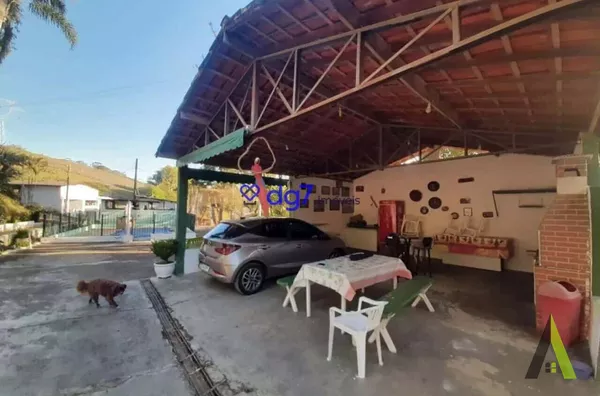 Sítio com 44.000 mil m² a Venda em São Roque! 