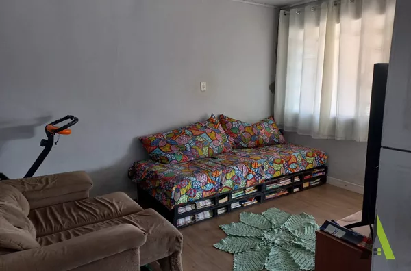 Casa Térrea Próxima ao Centro de São Roque! 