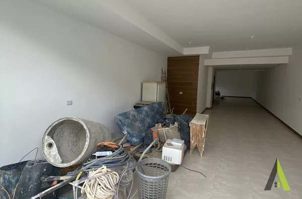 Salão Comercial Próximo ao Centro de São Roque! 