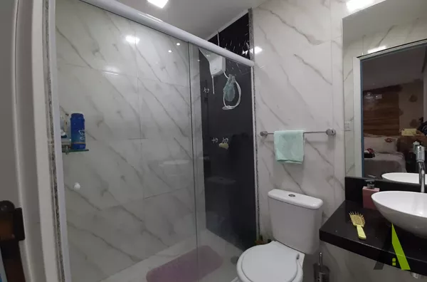 Sobrado em Condomínio Fechado em São Roque!