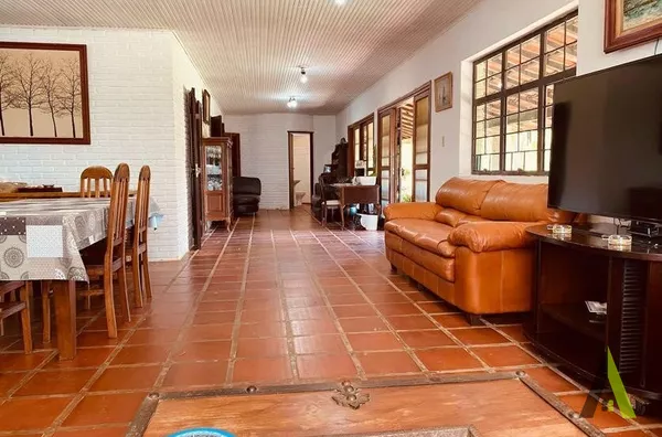 Chácara com Lago e Lazer Completo em São Roque! 