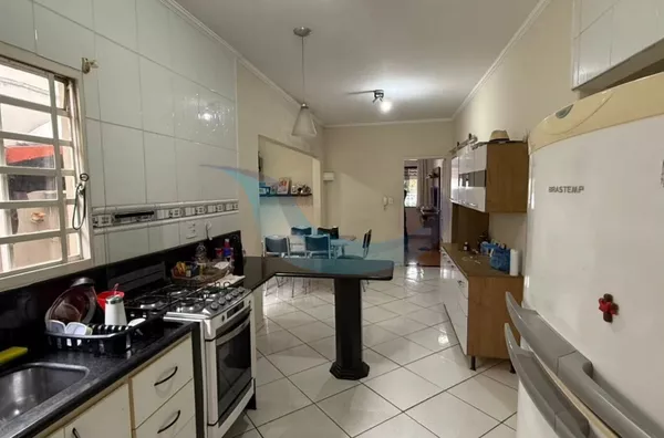Casa com edícula e piscina para venda, 4 quarto(s),  Centro, Caconde