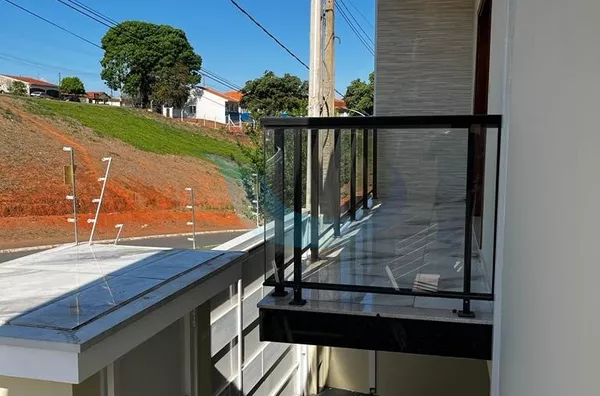 Casa para venda com ótima comodidade no Bairro Jardim Redentor. - Foto 2
