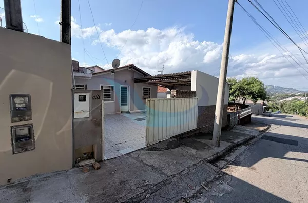 Casa para venda, 5 quarto(s),  Nova Divinolândia, Divinolandia