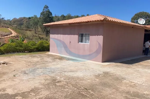 Chácara á venda  em 1 km da cidade de Caconde/SP - Foto 1