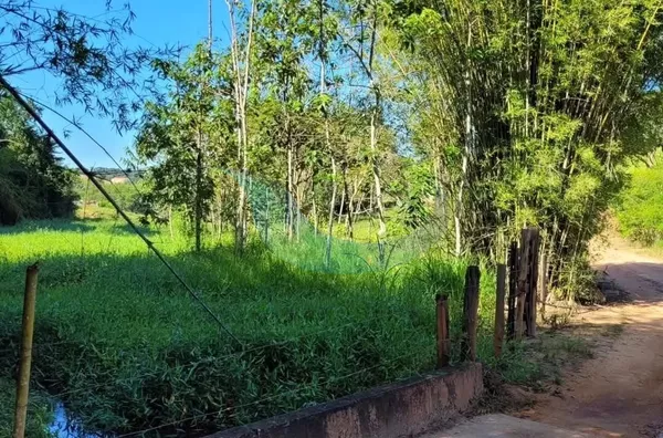 Chácara à venda no Bairro São Miguel em Caconde/Muzambinho (asfaltada)