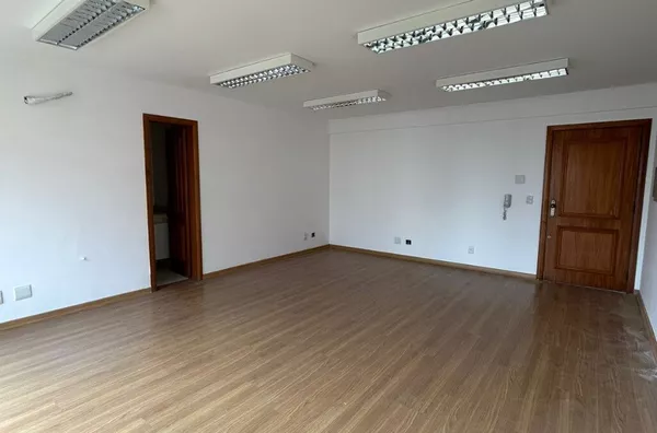 Sala comercial em galeria para aluguel,  Petrópolis, Porto Alegre - Foto 3