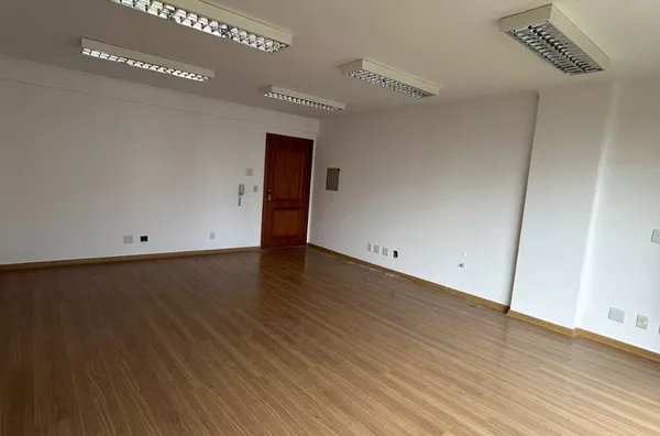 Sala comercial em galeria para aluguel,  Petrópolis, Porto Alegre - Foto 4
