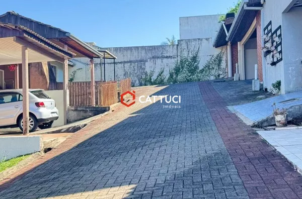 CASA A VENDA NO CONDOMINIO MANRÉ