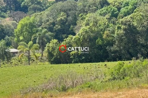 CHACARA A VENDA NAS CANDEIAS 