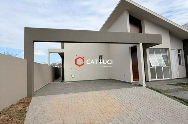 CASA TERREA  COM EXCELENTE PADRÃO A VENDA NO BAIRRO FRARON 