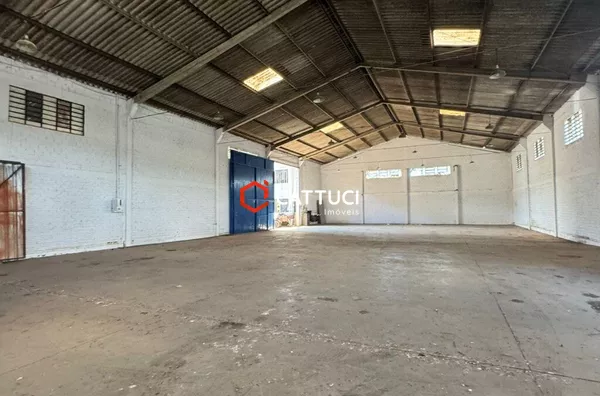 BARRACAO PARA LOCACAO - Bairro Bortot 