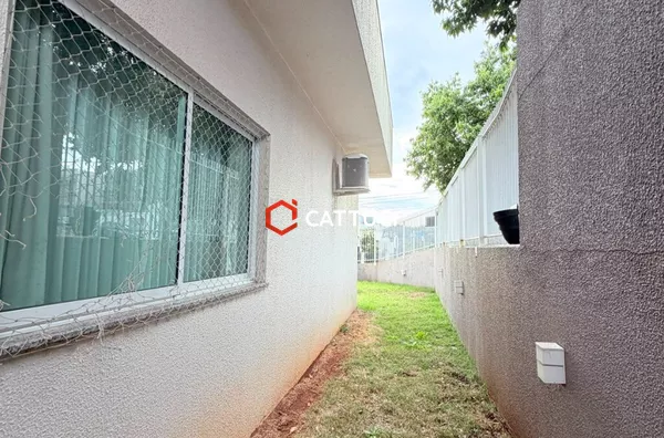 CASA PARCIALEMTE MOBILIADA NO BAIRRO SÃO FRANCISCO