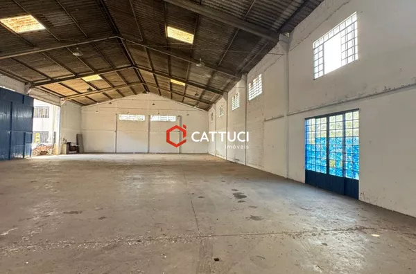 BARRACAO PARA LOCACAO - Bairro Bortot 